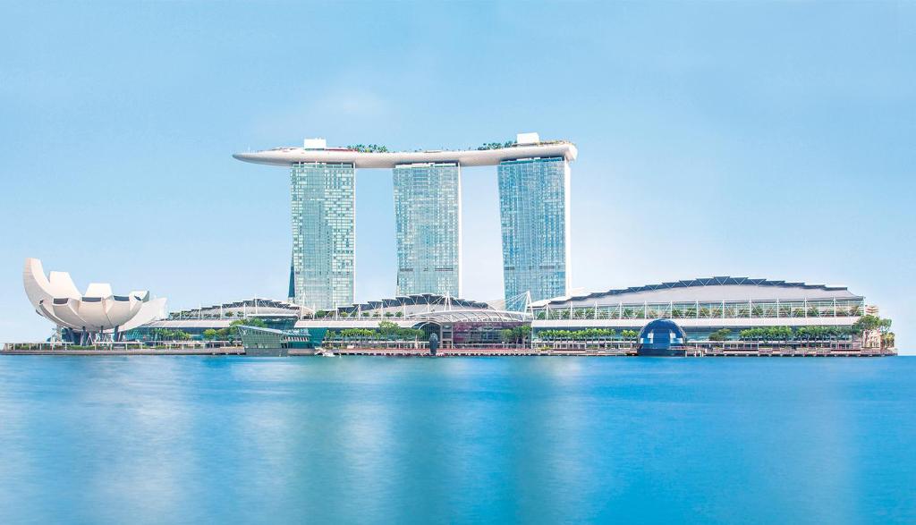 Don’t forget to visit the top 10 Tourist places in Singapore