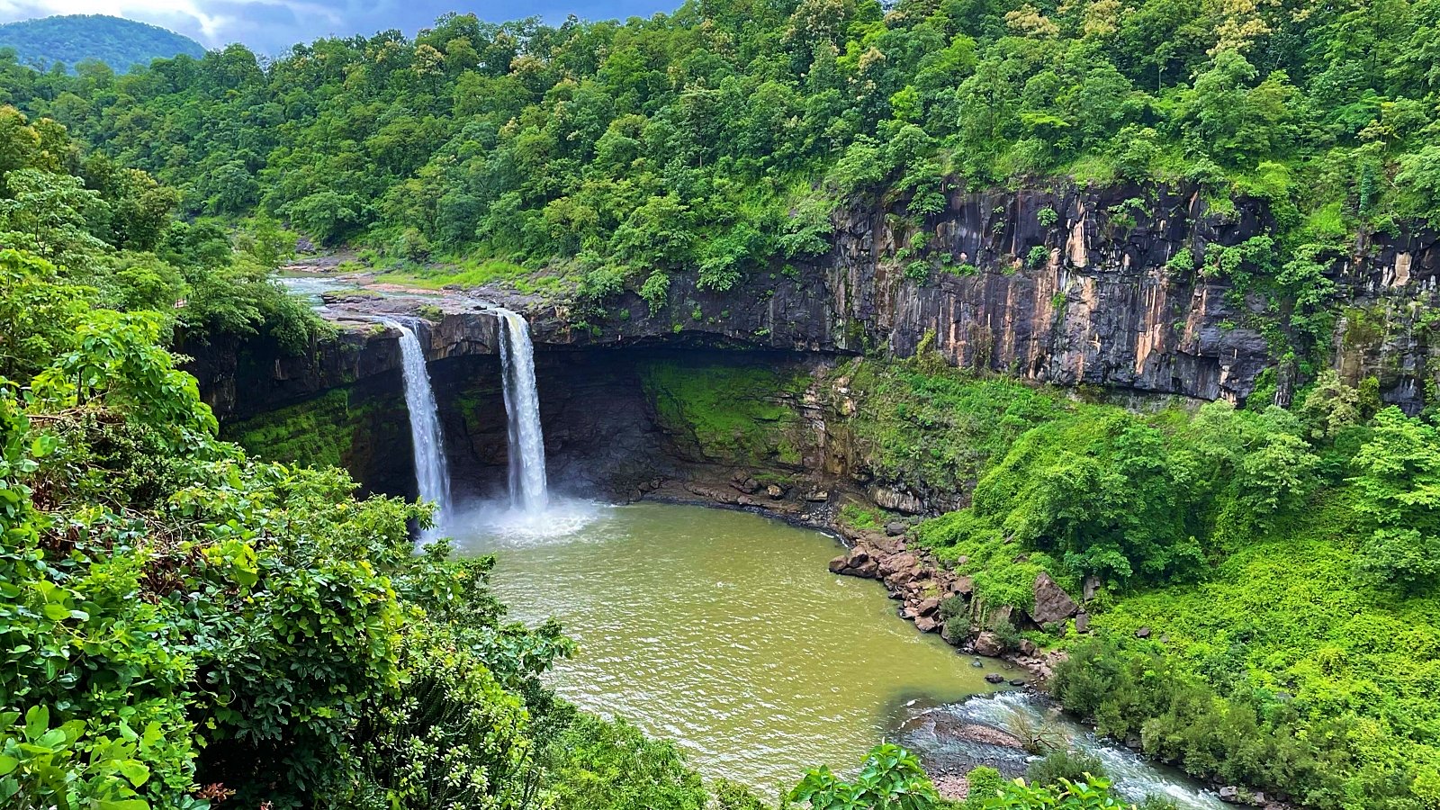Top Monsoon Destinations of India to visit during this rainy season